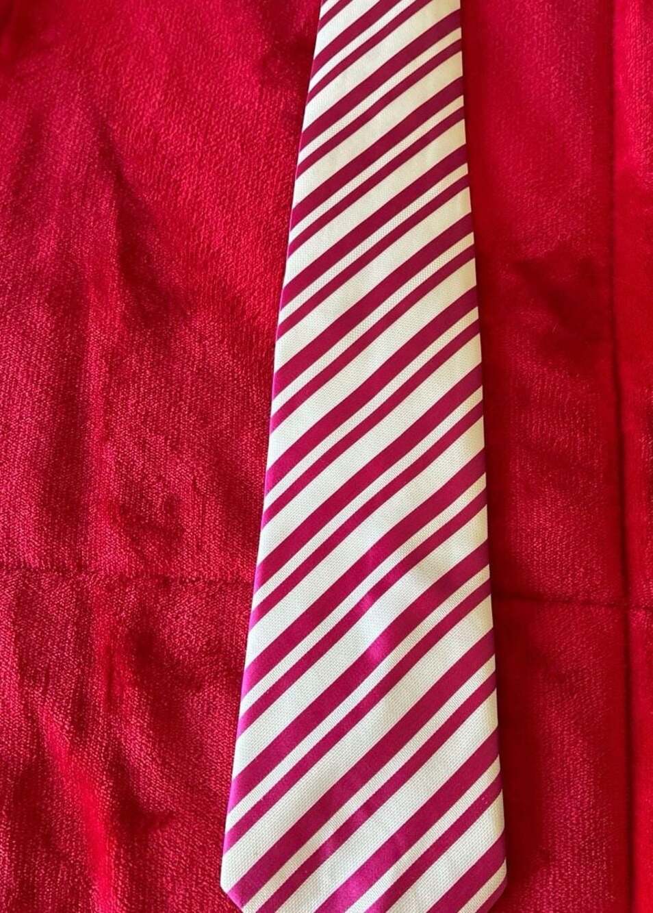 Giorgio Armani Handmade Silk Pink and White Striped Necktie